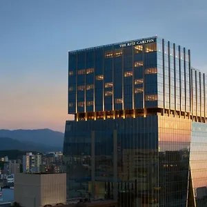 5* Hotel The Ritz-carlton Fukuoka